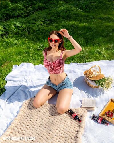 170521178781077136693493111321828799979 thumbnail