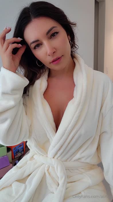 40355ddbd90eee4526e6860de1570994f97956f381d7c363312af536872a68c8 thumbnail