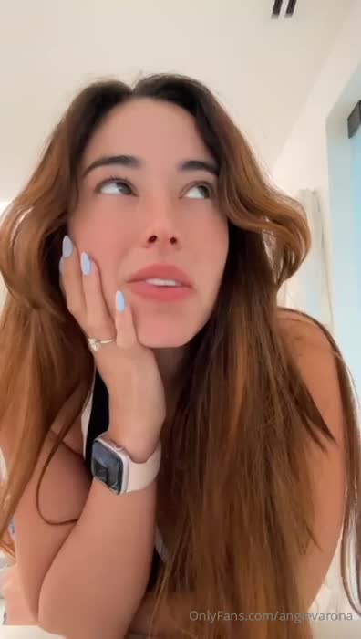 3b65276bed8b2c79632fafac7a5774e858d9124e0b0d94101023bc3892d50b45 thumbnail