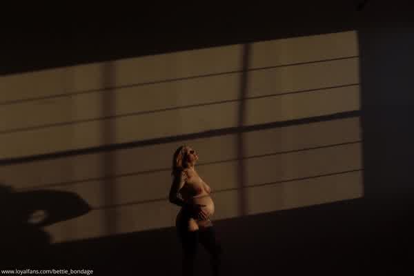 607aaada8a976a3a1dfd53e7912e2a9cbdef70b67368cb67a94be0bb7eb7d2f8 thumbnail