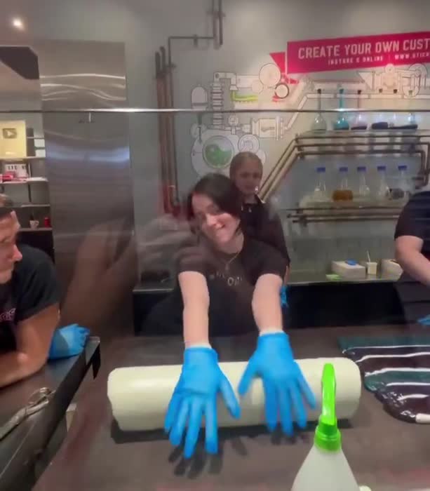 bd62a37a2ca4fba593ab89b1f6e05f7a87388ab3c8465970c4792e16b2f1b995 thumbnail