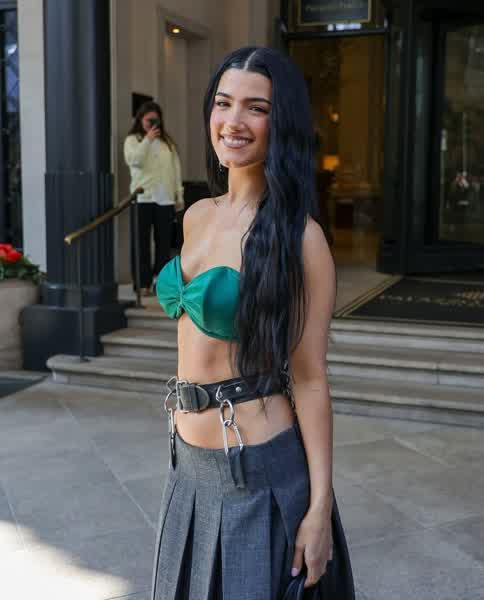 00233c75d1ad872335c34c561cf2135ced3745b858cf5a1fcc7f4eba3d8fa35d thumbnail