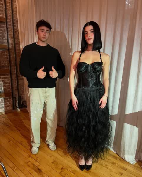 77cb40d2d9cb3cd06dbdfefd95b535c70f2b733d160629ecfaa78d49d292c822 thumbnail