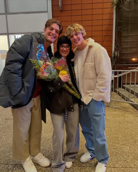 d66c4e2f1fe60c5388e57e37719c4f611e3da74be2c0417008be49861464d427 thumbnail