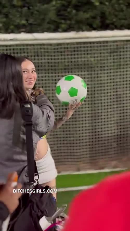 a21d2b7cdca42b9abe18a729e4a7db023400c59891792465c6ae1873a0d88b56 thumbnail