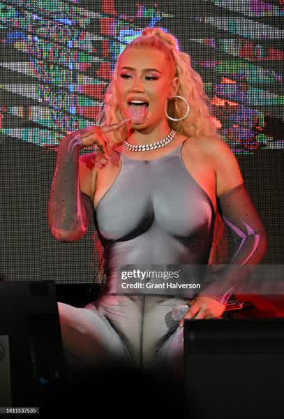 014e3d998ce7183e9094103d97cd0bc2aadaa6148f7a0a93ef1a1fbbd55984cc thumbnail