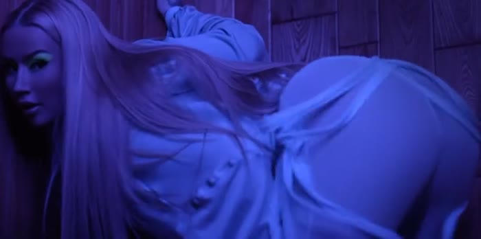 288c14033bc0a4504dacab8f7c756d1f3212264f1569caa55ebfacd55f4c5ebd thumbnail