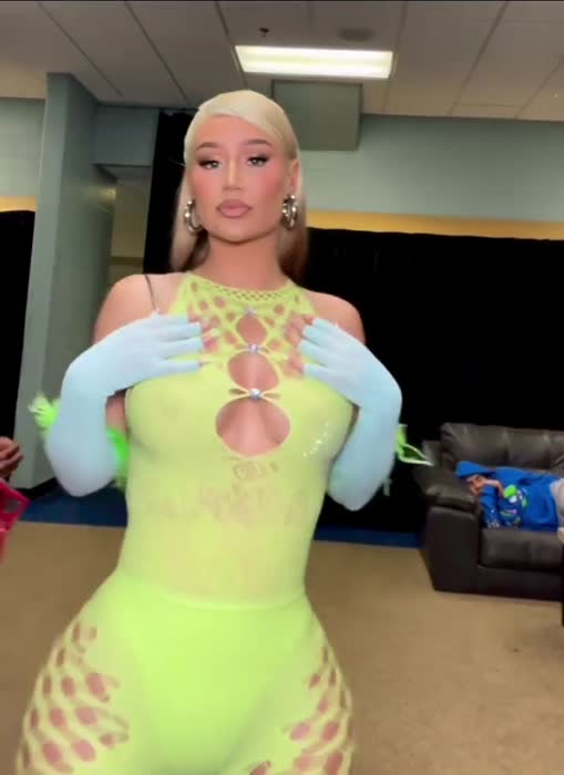 2bdd2867d56af2cf324dba9c757ef87a91eba3bb0dc82fc4d379f6f13f8d820e thumbnail