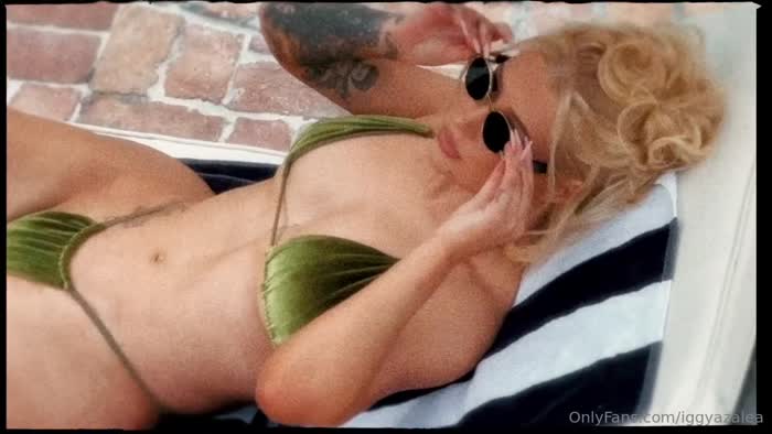 60a290a0b94aff1a2dfe248d86b20ecd4e9a275cf5c64df7d4c24d54dff71f4b thumbnail