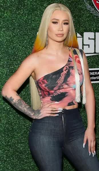 7932b5fbbd579fdc2656701a5b58b2b43321eb7cff9cfb613ca94248374d19c4 thumbnail