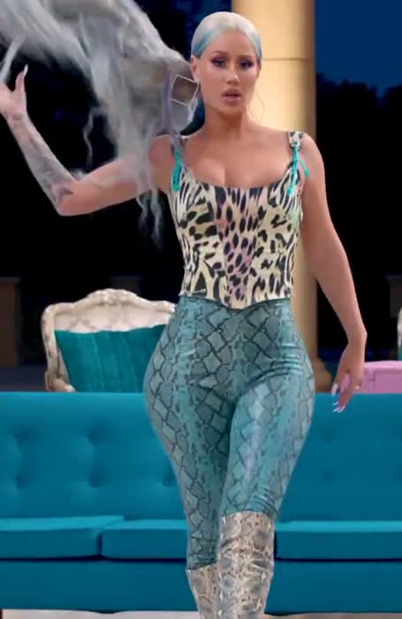 ce05c14ff1034de31efb7d5c0c9adc4ace118c4564a6aeed2f88076985c0c1e7 thumbnail