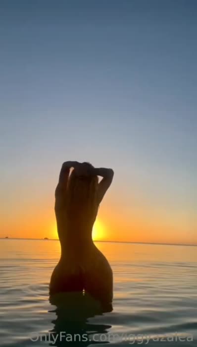 e672c8ff56ec84ac6c3cecec5eecea8789918fedc3e6f3e9c4460526723387b6 thumbnail