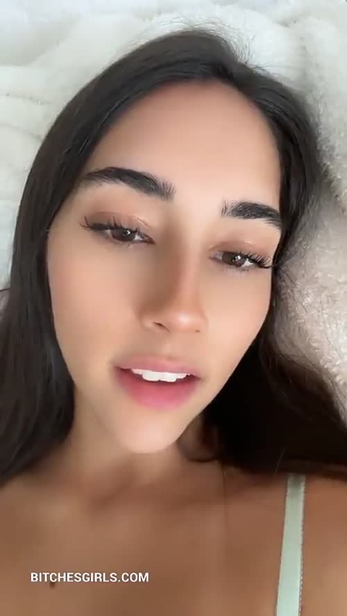 c83db44669b6498ad74d83e4a48d343e55bb06620a5ffbbd640eda5df9f6b615 thumbnail