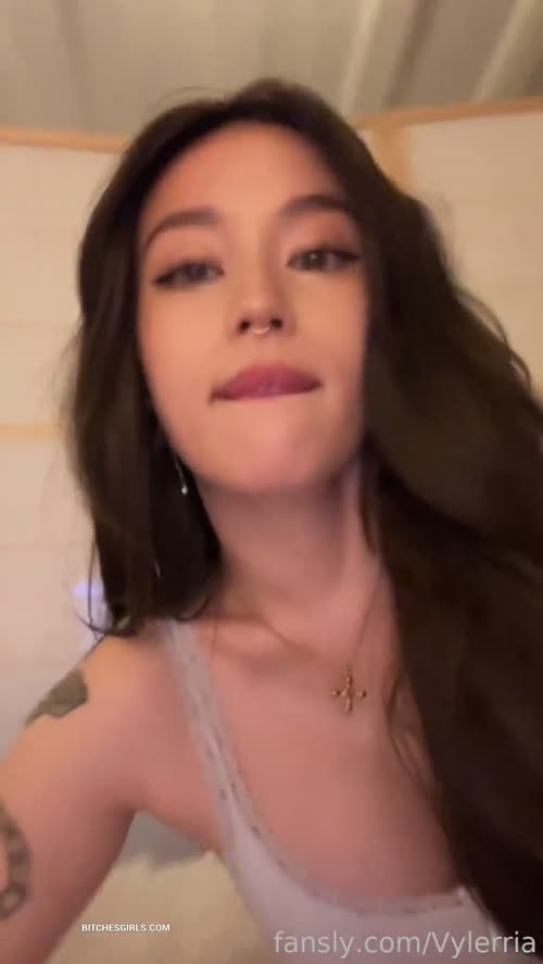 5d5f80ba9db870dc79ea3322969fc9b6b569173b1c46658b879fa769875b07ae thumbnail