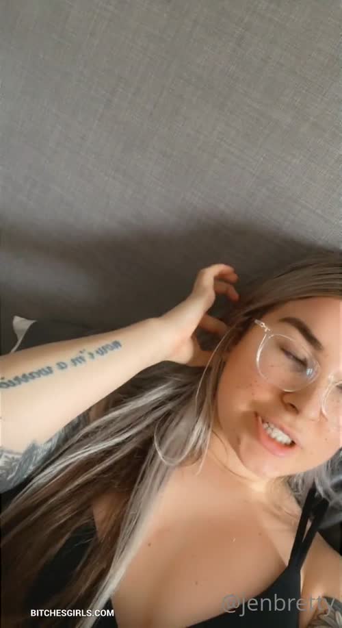 6bc2bb1c6fd5d0619b5966c92e556b313c879c3a110147ca7229f9eaf824518e thumbnail