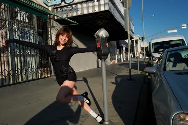 240a95da5fc5fb09700f11cf7d4ba259910e85358431b7b4fc7b7d368456de80 thumbnail