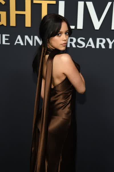 8d9e053955bf039506384c4a42833a0bace7b8e6fd04a83ba6b7eb620cda7960 thumbnail