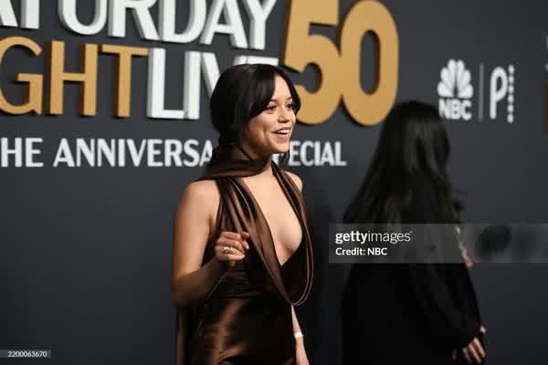 95526138e571a7998b6a6103e24f4e0cf358f2f18c0bed94242fda656583ba4a thumbnail