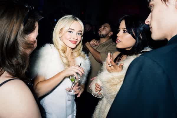 a8f73cd62b4acf59f6612606fcaa6772a850fa3e0235696bf859a4bdda159af0 thumbnail