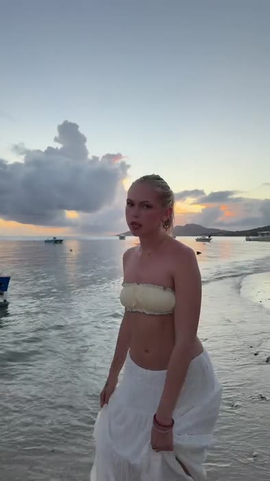 842522fe9d0b042cec1b057ef29ad84991e3690d38a26e2a0264b11eab745654 thumbnail