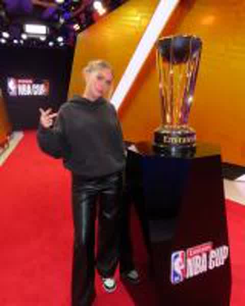 e0ea26371ecbcc2d6df8e4922b26205c24a02e1fb072d1f97ef0f70e88b40445 thumbnail