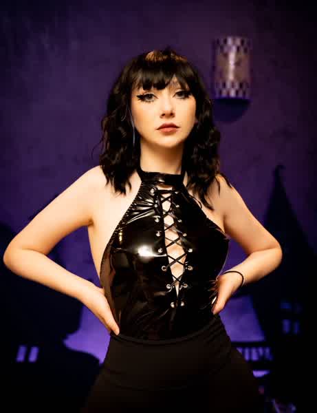 b9bcc8b05e98fd36a815d562338f2f5bacf7b5f9a5d419db9902fec07b83b0ce thumbnail