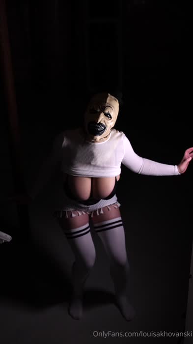 920d63e9e8bd8507464e0b8754f2dd27ad37e9d92f71e4c89014647d52d7f3e9 thumbnail