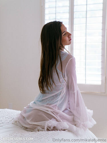 307227445833223901647553345038767411889 thumbnail