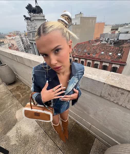 b7ad74aac6a26956bedbc01daaf8c0ef492352e2674b18bae7c8217deb62b29b thumbnail