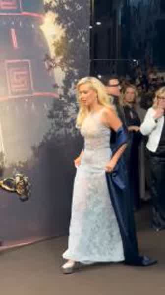 dfd31af1bd455979921c7c86d66e8fd2ccb6da8ed704ade1e6312c9ff6fabdeb thumbnail