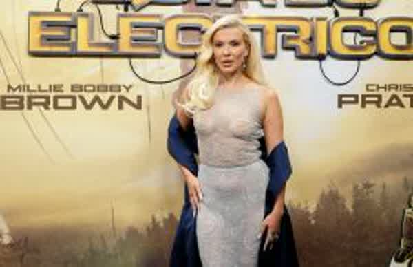 ee52dd71c18a0199114d006680db4178d2071d63b47af2f2b83b88963e3ce5d7 thumbnail