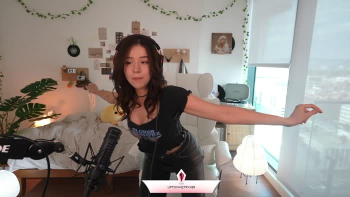 f82ae7d19e690a72a7a8f8dc41c568f91fd261f1d17022989586b073eed21d32 thumbnail