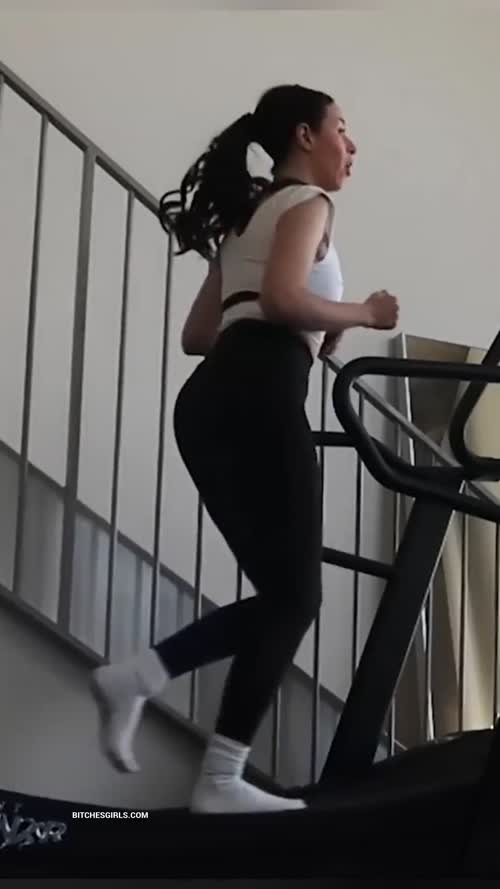 81910c3bd3a73bffad5e7e2b013f836edf86de6e6def75aa5336306c1cdf6334 thumbnail