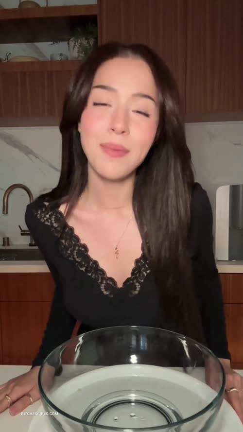 a054808f36db813cc222c4c431d43fea4fdce1d556cbfa3a387fceae4e3d659e thumbnail