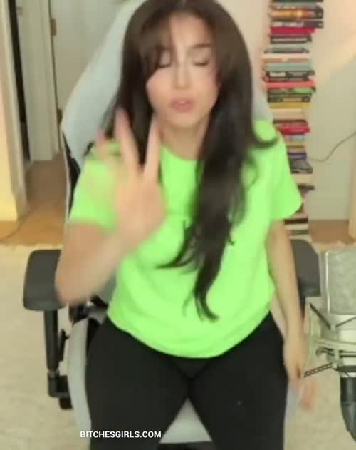 c99c49dce897063c5114d038a546ef43eb8855ba83b332cc9bcdde4320390c0a thumbnail