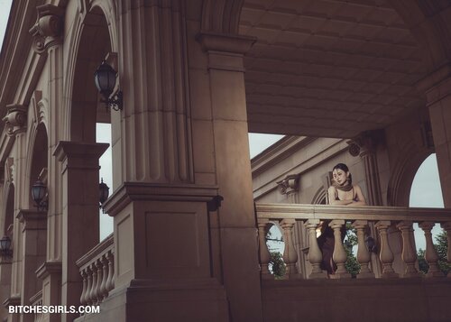 276451167625653247755823445404774015861 thumbnail