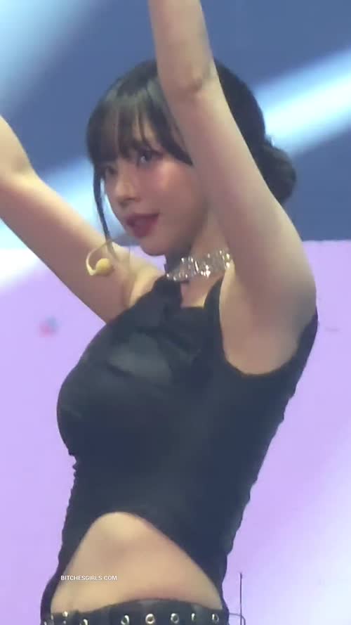 7b61f0945f12169a7d19e7a938d3d2619e5b0026e8795ea1bd90cffec8219485 thumbnail