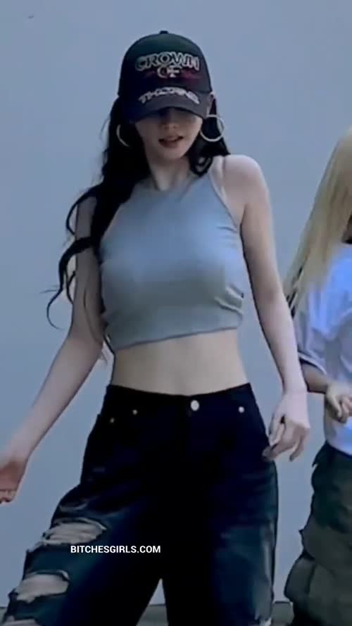 9753a218812661525db8eeae272712f33164fa96e3c21ec4f5b50cda2b354f4b thumbnail