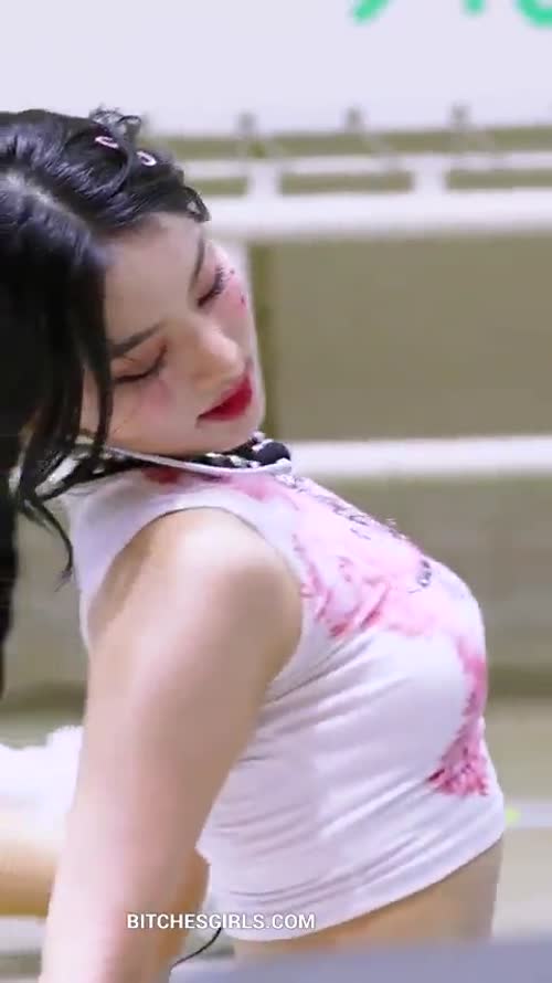 99f548189810a061d7c447c5aa40b118695ffabdd21dbee874982cffed9b0eab thumbnail