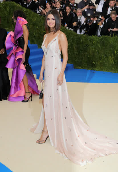 332c748bf885334d63b7cda5d954f9aece5989e551f3abfd60663c85c6b72dfb thumbnail