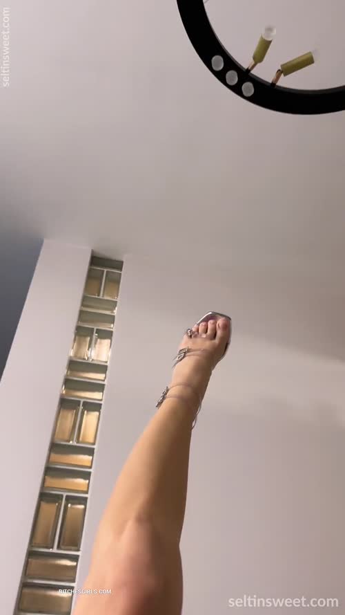 4dbca422d80aa39ec88b4b2ea7dfa2652d3ea93598e2bbcefb072fa4e6af1796 thumbnail