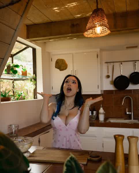 38e5ff661bd7a8e35dd004f91e1a68a905c65ad55ebe5c50575cb313fe05a516 thumbnail