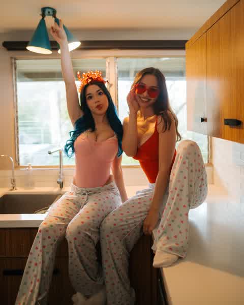 8adc40951efed3797662558d3856fa287e45230cd280e093d2b1887b5cb57e9f thumbnail