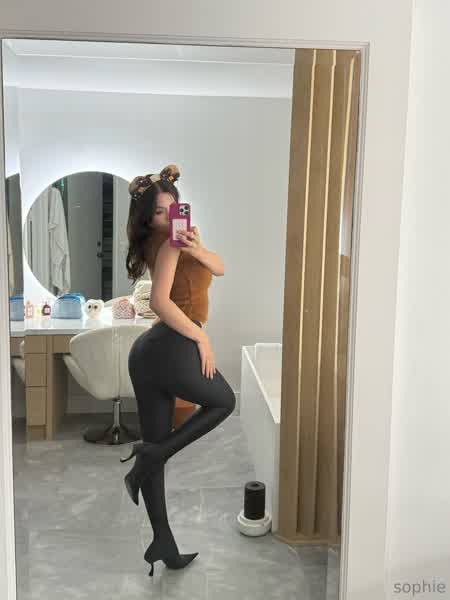 c52c4d51e869eb7d51072a937a625c9350112c8c7c7665562f33e6e48111e42e thumbnail