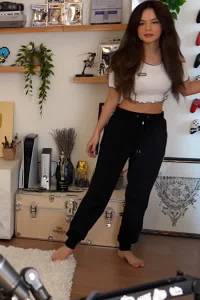 09dab86a39724c8d89b8bafcf5a0f383675792bae4ea51587174b22bfb92d4c2 thumbnail