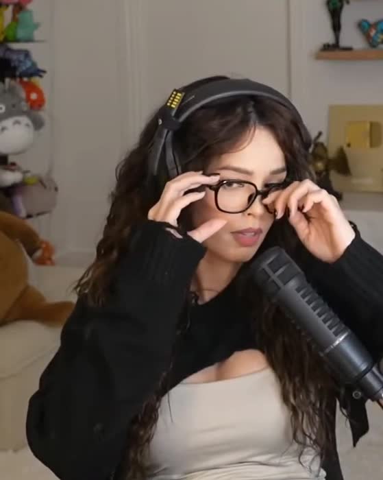 1fcff261557a460b3bd4465da6f836d2a6d4a52fef3ec133768bcf35a9526b22 thumbnail