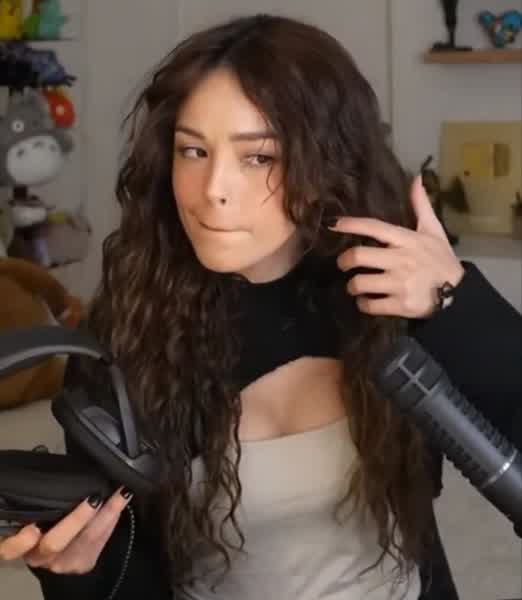 5dc8b8c03e3575ca1268bf2ce10879c2a256f98138abd65b1f23ca61a7233051 thumbnail