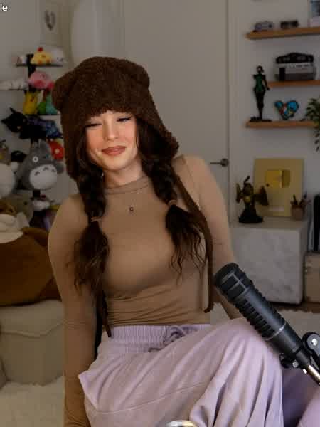 7ee8067aea63cee3ccf73f9392f7a57eece84aaaabd98a8e2b5c5693a559f6fb thumbnail