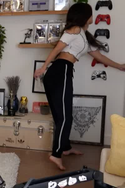 a39d6b015c796d8e87aeeb2e6cd17917351c23d3f94a6a5caf3f8cf337c8e33e thumbnail