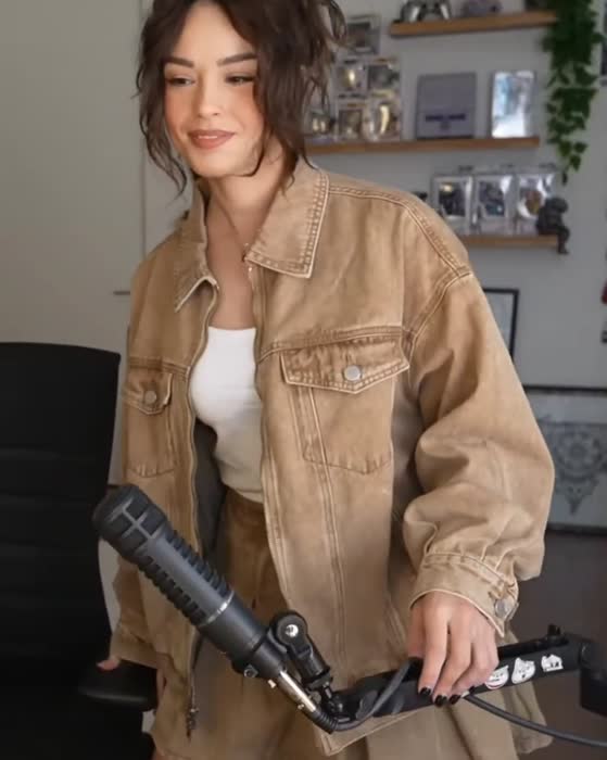 ba8e25b9e70de60da3cf6bc76477b83b177adee37680b909fced1c2f535d83c2 thumbnail